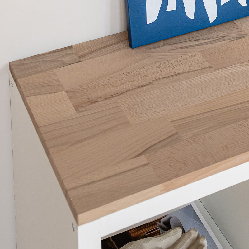 Detailansicht Holzplatten Ecke auf Ikea Kallax Regal